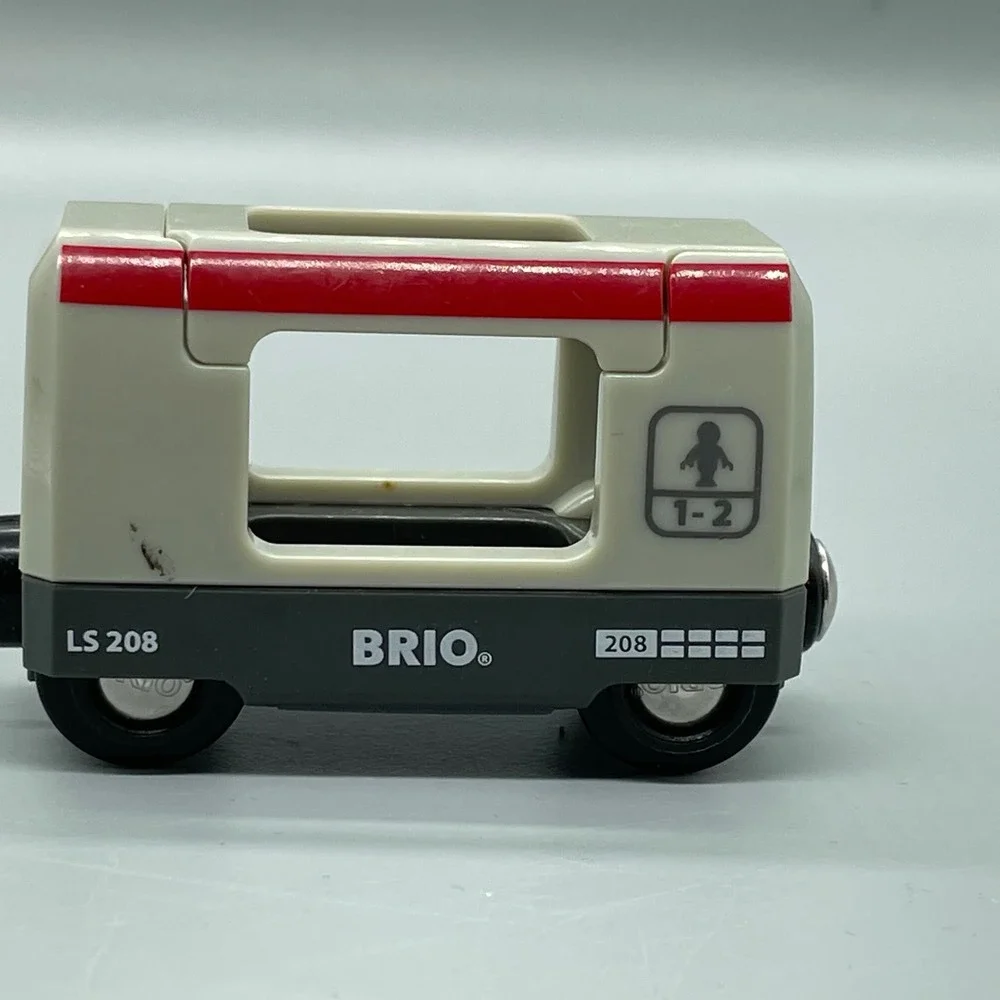 Brio LS 208 Passenger Train Car Magnetic Wooden Railway White Red Grey 208‎